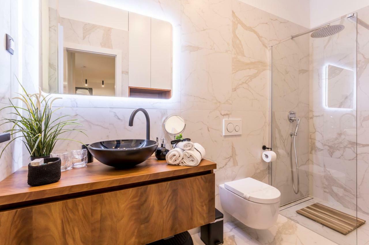 Monvi Luxury Suites Near Bacvice Beach And Old Town Сплит Екстериор снимка